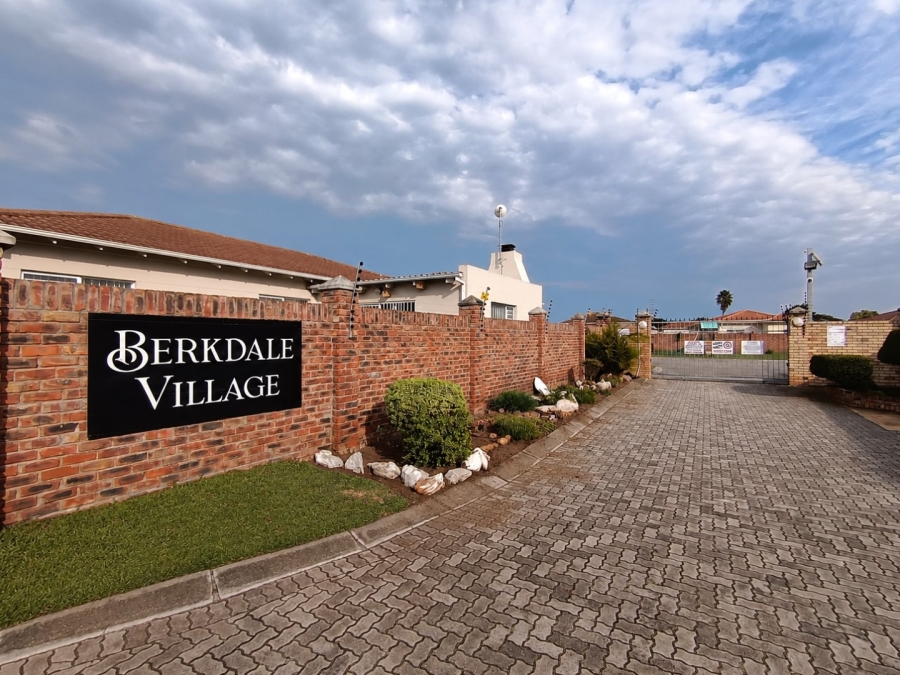 2 Bedroom Property for Sale in Parsonsvlei Eastern Cape